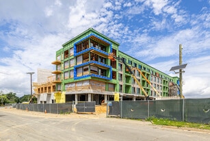 Vermella East Brunswick - Phase 1 in East Brunswick, NJ - Building Photo