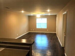 4285 Castlegate Dr, Unit 4285 in Paris, TX - Foto de edificio - Building Photo