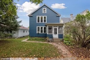 1952 Pierce St NE, Unit 2 in Minneapolis, MN - Building Photo