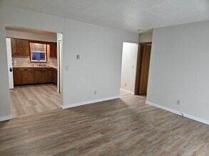 610 N Wagner Ave in Sidney, OH - Foto de edificio - Building Photo