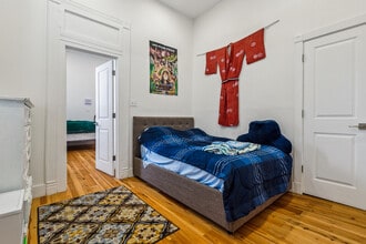 2606 Valence St, Unit 2604 Valence St. in New Orleans, LA - Building Photo - Building Photo