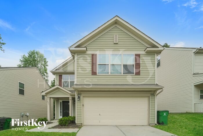 803 Rook Rd in Charlotte, NC - Foto de edificio