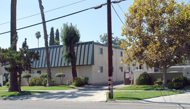 Concorde Apartments in Riverside, CA - Building Photo - Building Photo