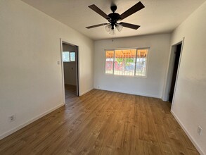 9019 Los Arboles Ave NE in Albuquerque, NM - Building Photo - Building Photo