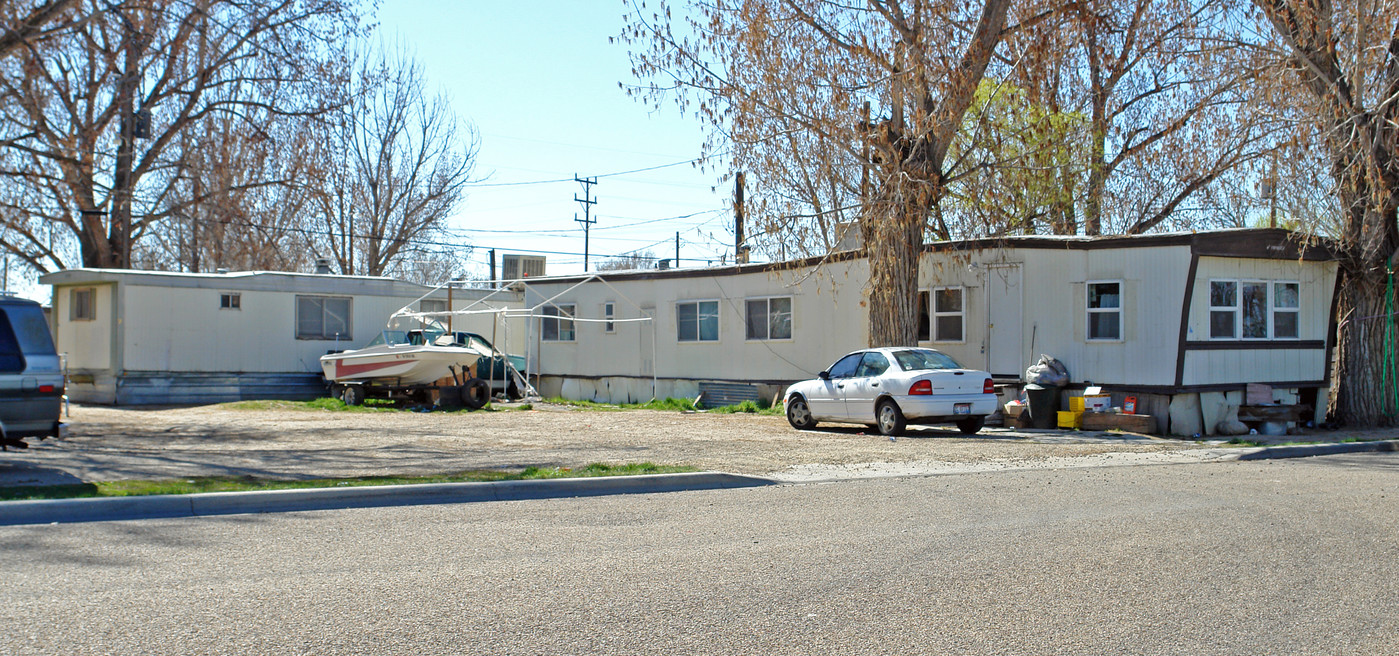 106 E Galveston St in Caldwell, ID - Building Photo