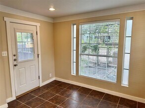 2103 E 16th St in Austin, TX - Building Photo - Building Photo