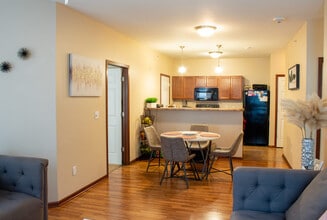 Tradition Pointe in Ankeny, IA - Foto de edificio - Building Photo