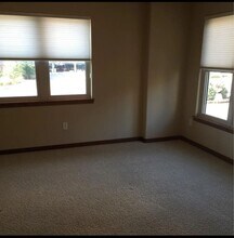 849 Quarry Rd in Coralville, IA - Building Photo - Building Photo