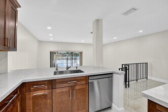 21476 Juego Cir in Boca Raton, FL - Building Photo - Building Photo