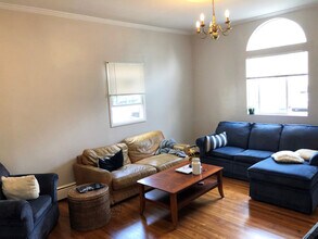 15 Ashford St, Unit 1 in Boston, MA - Foto de edificio - Building Photo