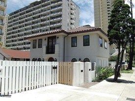 2165-2167 Ala Wai Blvd Apartments