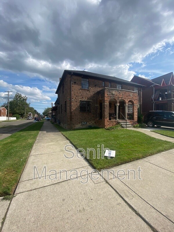 4203 Tyler St