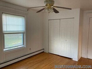 13 Blanchard Rd-Unit -4 in Weymouth, MA - Building Photo - Building Photo