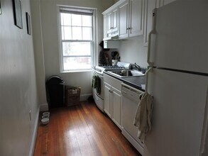 18 Ellery St, Unit 3 in Cambridge, MA - Building Photo - Building Photo