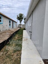 32760 Rustic Rise Rd in San Antonio, FL - Building Photo - Building Photo