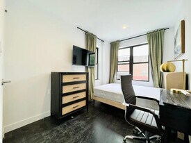 Furnished room/NOT APARTMENT in Brooklyn, NY - Building Photo