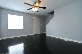 6225 S Indiana Ave in Chicago, IL - Building Photo - Building Photo