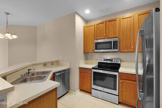 12301 Kernan Forest Blvd in Jacksonville, FL - Building Photo - Building Photo