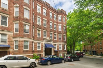 18 Camelot Ct in Boston, MA - Building Photo - Building Photo