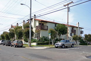 Maple Court Apartments