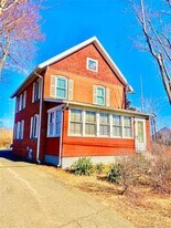 18 Devine St in North Haven, CT - Building Photo