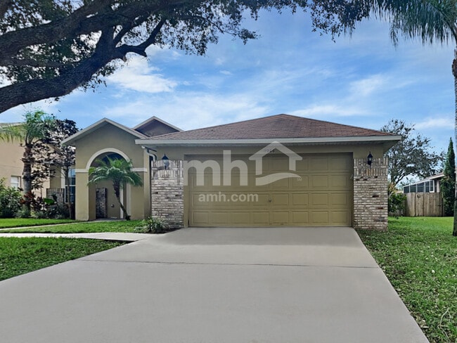 property at 11906 Timberhill Dr