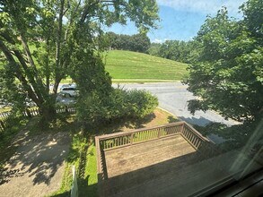 400 Falling Spring Ct in Reisterstown, MD - Building Photo - Building Photo
