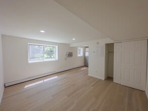 Meadowbrook Apartments in Hatfield, PA - Building Photo - Building Photo