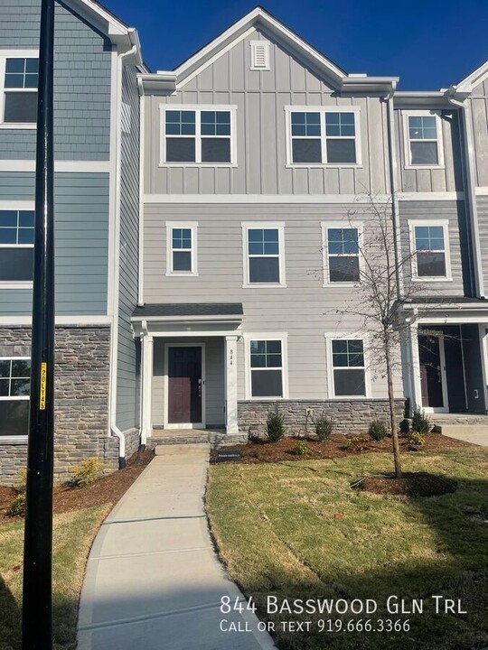 844 Basswood Gln Trl in Knightdale, NC - Building Photo