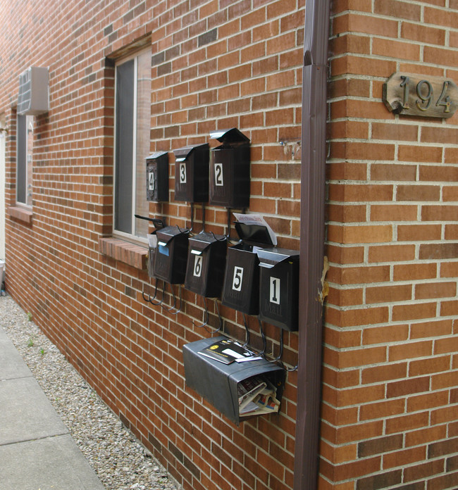 194 E Duncan St in Columbus, OH - Foto de edificio - Building Photo