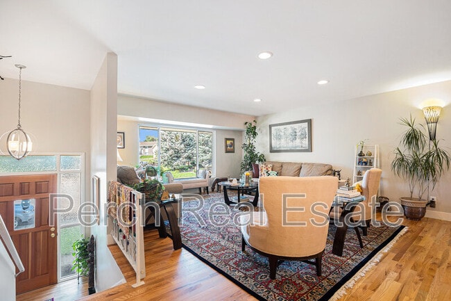 8192 E Oxford Dr in Denver, CO - Building Photo - Building Photo