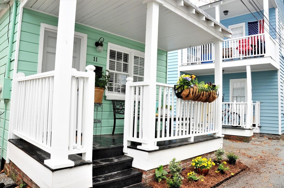 9 Humphrey Ct in Charleston, SC - Building Photo