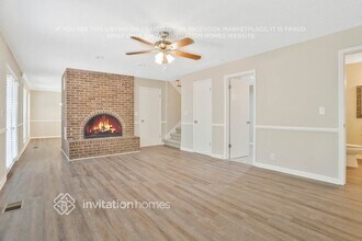 5789 Chisholm Trail SW in Lilburn, GA - Foto de edificio - Building Photo