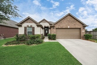 3302 Regal Park Ln in Pearland, TX - Building Photo - Building Photo