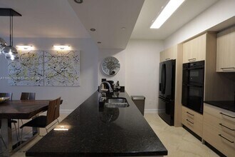 1830 S Ocean Dr, Unit 2011 in Hallandale Beach, FL - Building Photo - Building Photo
