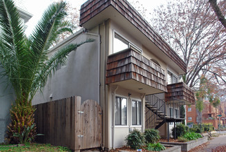 2425 L St in Sacramento, CA - Building Photo - Building Photo