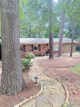 1009 Verdi Way in Clarkston, GA - Building Photo - Building Photo