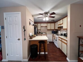 15 Bourbon St, Unit 69 Gregorio in Peabody, MA - Building Photo - Building Photo