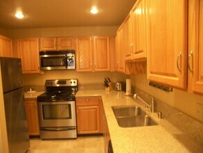 120 Village Blvd in Incline Village, NV - Building Photo - Building Photo
