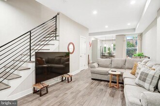 113 R St NE in Washington, DC - Building Photo - Building Photo