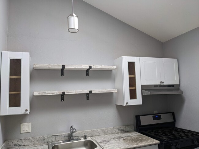 22265 Pearce St in Hayward, CA - Foto de edificio - Building Photo