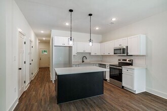 232 Vine St in Athens, GA - Building Photo - Building Photo