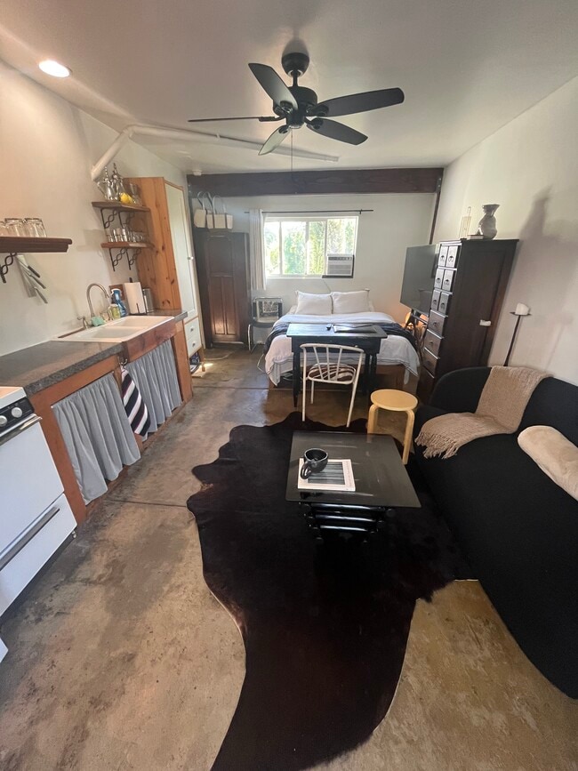 652 Tularosa Dr, Unit #652 .5