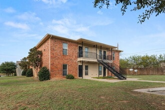 10007 Amber Cir in Waco, TX - Building Photo - Building Photo