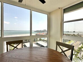 855 Bayway Blvd in Clearwater, FL - Building Photo - Building Photo