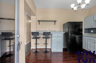 1652 Summit St in Columbus, OH - Building Photo - Building Photo