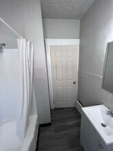 12005 Iowa Ave in Cleveland, OH - Building Photo - Building Photo