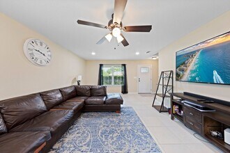 876 Fairview Dr in Fort Walton Beach, FL - Building Photo - Building Photo