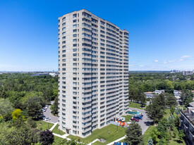 131 Torresdale Ave in Toronto, ON - Building Photo - Primary Photo