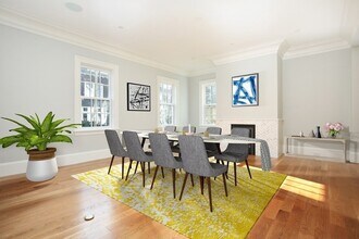 11 Hilliard St, Unit 1 in Cambridge, MA - Foto de edificio - Building Photo